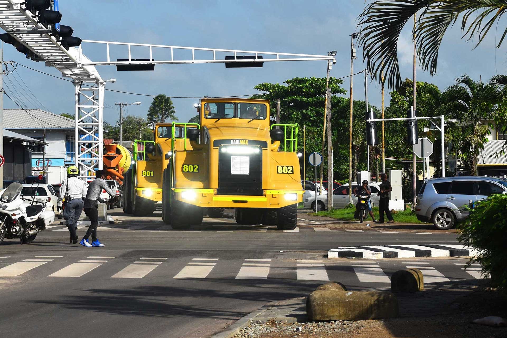 Elphinstone Haulmax Truck gearriveerd in Suriname